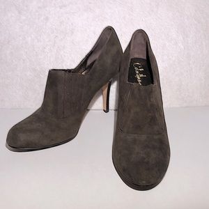 New/no box Cole Haan “Talia” Nike Air Rich Brown Suede Stiletto Booties 10B